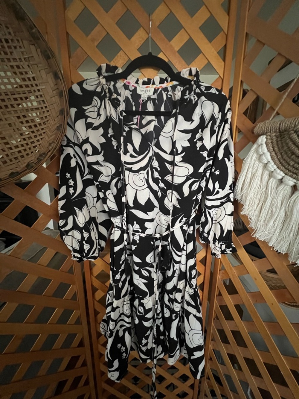 Umgee Black & Off White Floral Tie-Front Dress